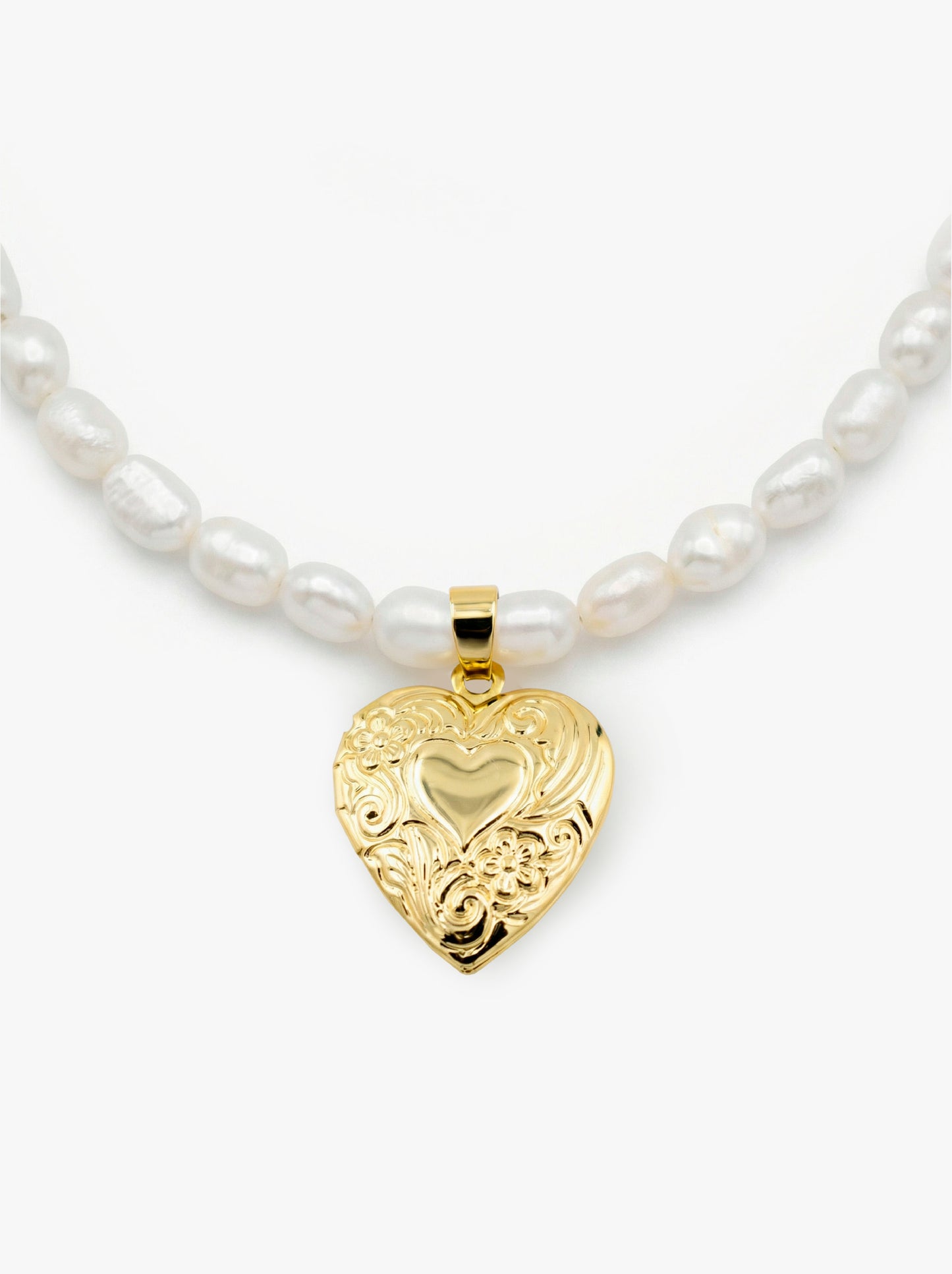Locket Pearl Necklace