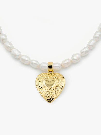 Locket Pearl Necklace
