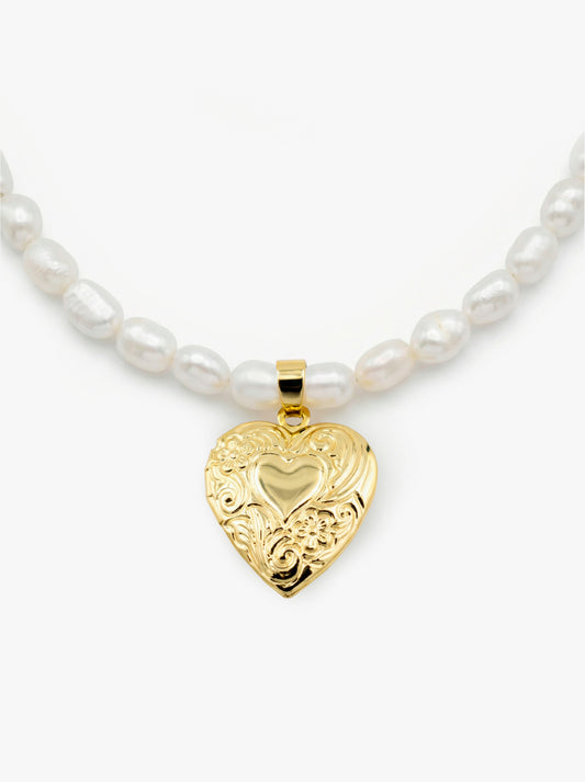 Locket Pearl Necklace